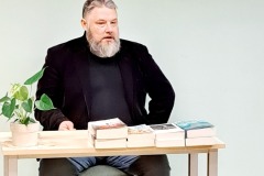 14.03.2025 INDREK HARGLA - KOHTUMINE KIRJANIKUGA